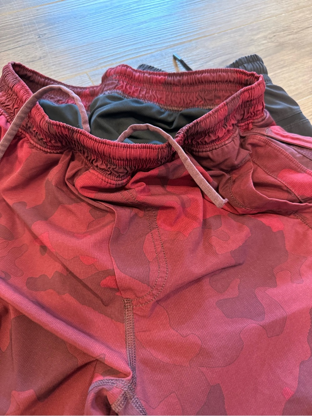 Lululemon Bundle Of 3 Shorts Size Large - Picture 5 of 5